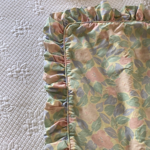 Vintage Laura Ashley Vintage Ruffle Pillow Sham - Picture 8 of 9